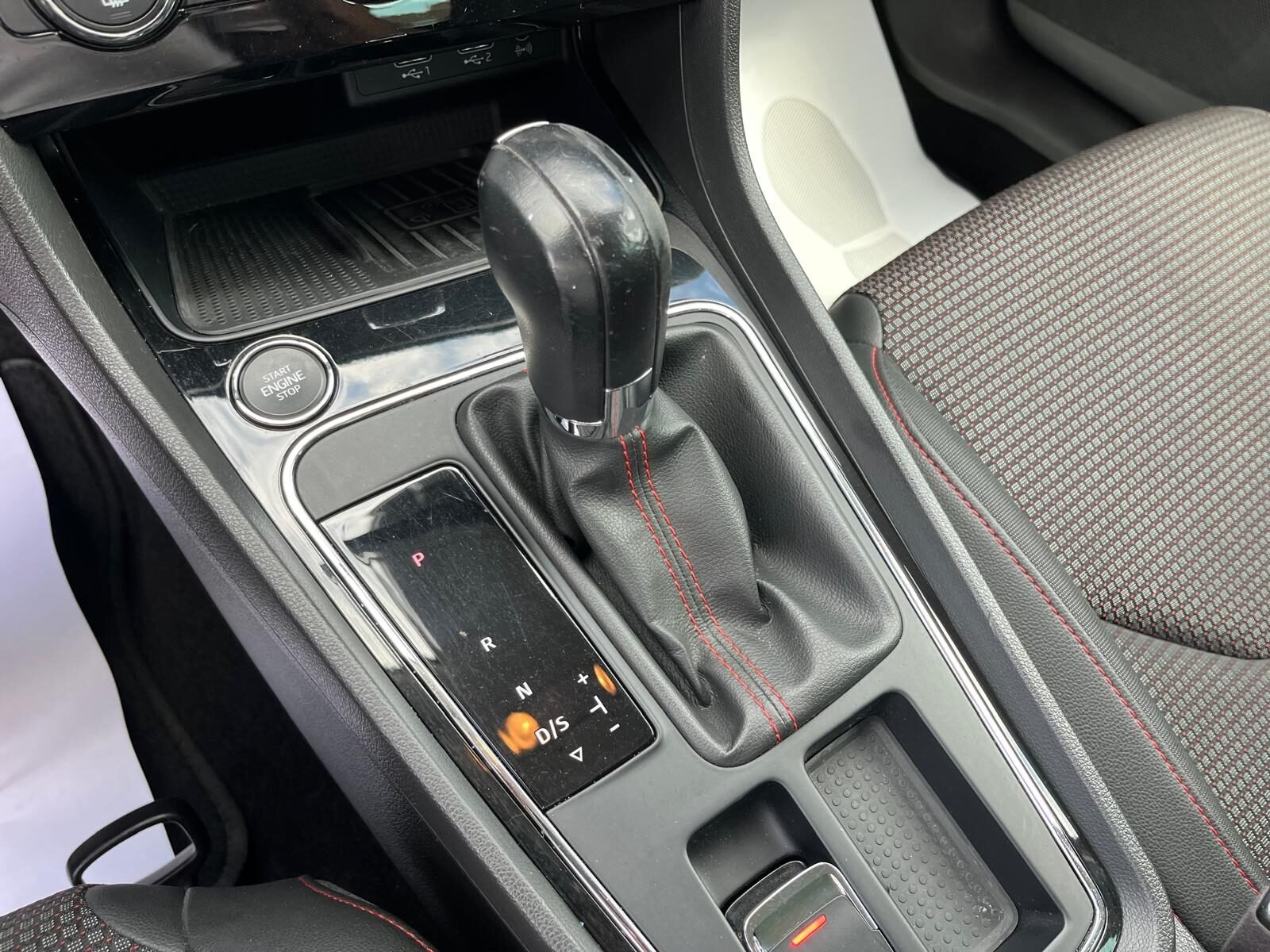 SEAT LEON FR