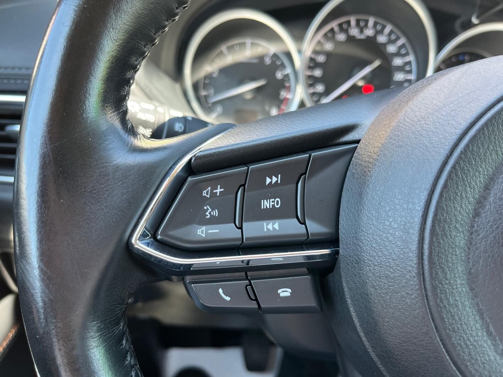 MAZDA CX5 ZENITH