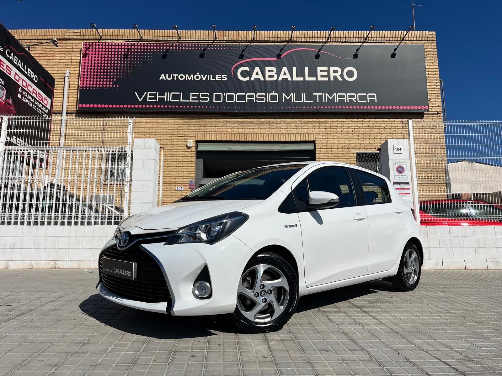 TOYOTA YARIS ACTIVE