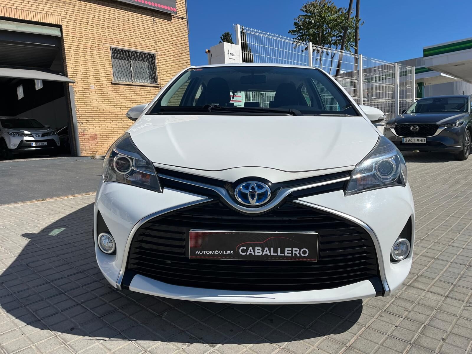 TOYOTA YARIS ACTIVE