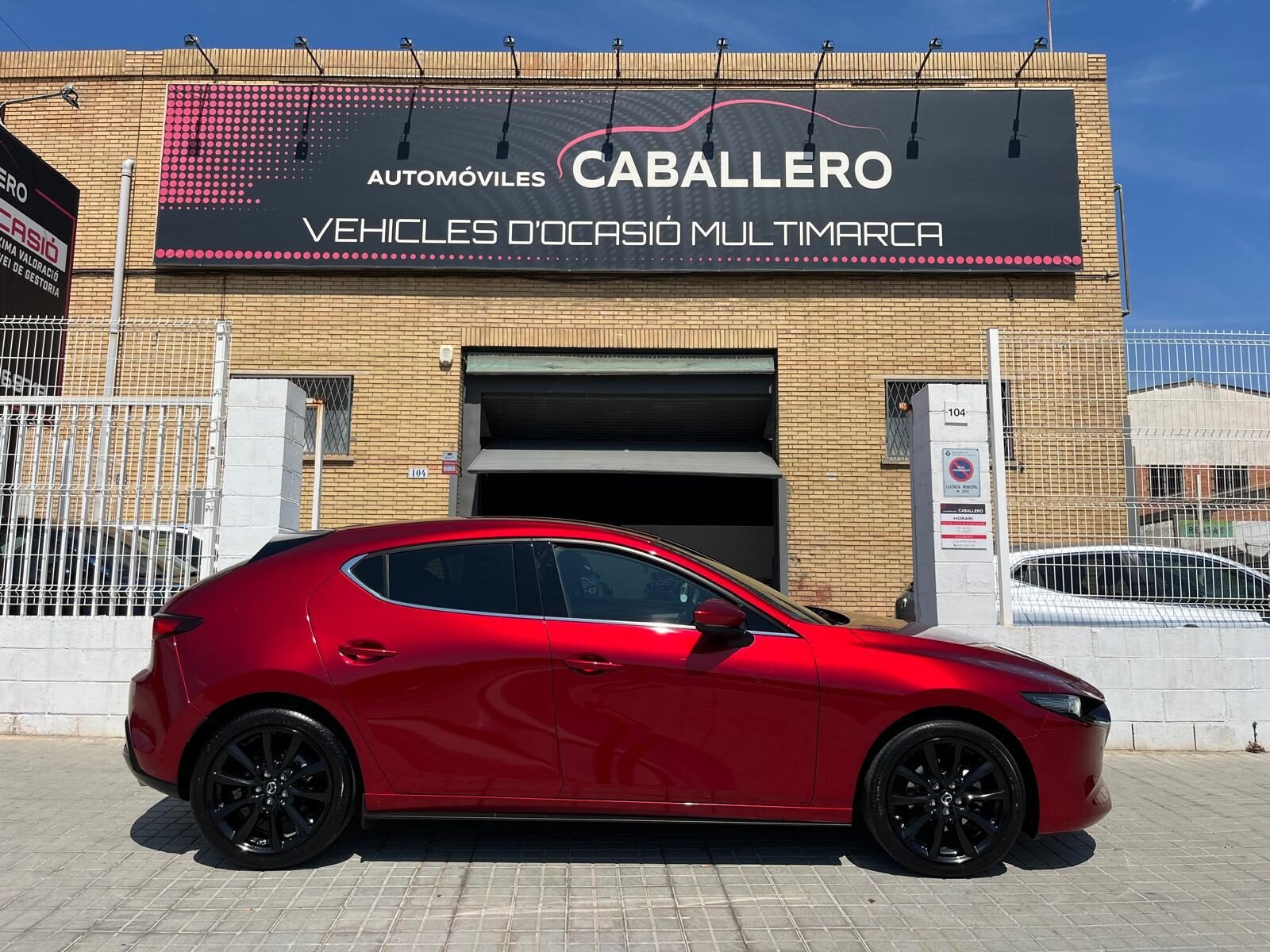 MAZDA 3 EXCLUSIVE LINE