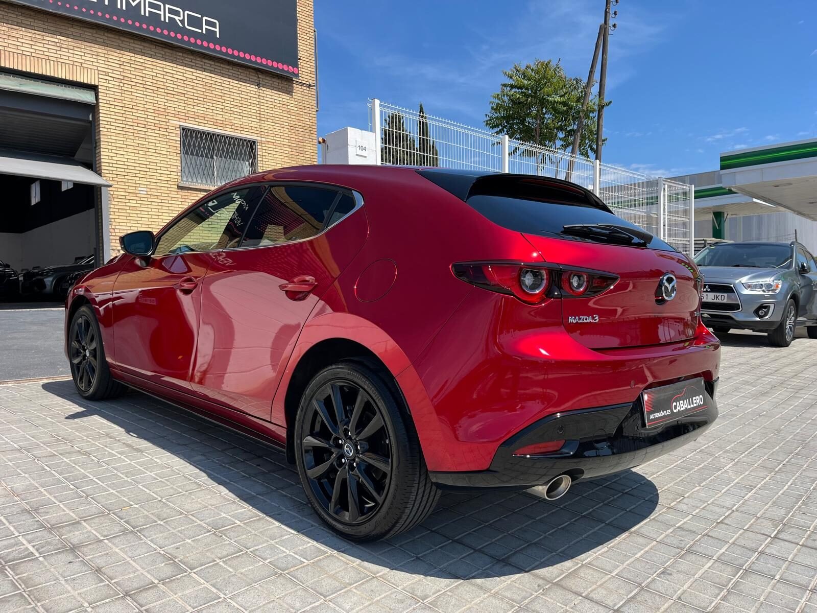 MAZDA 3 EXCLUSIVE LINE