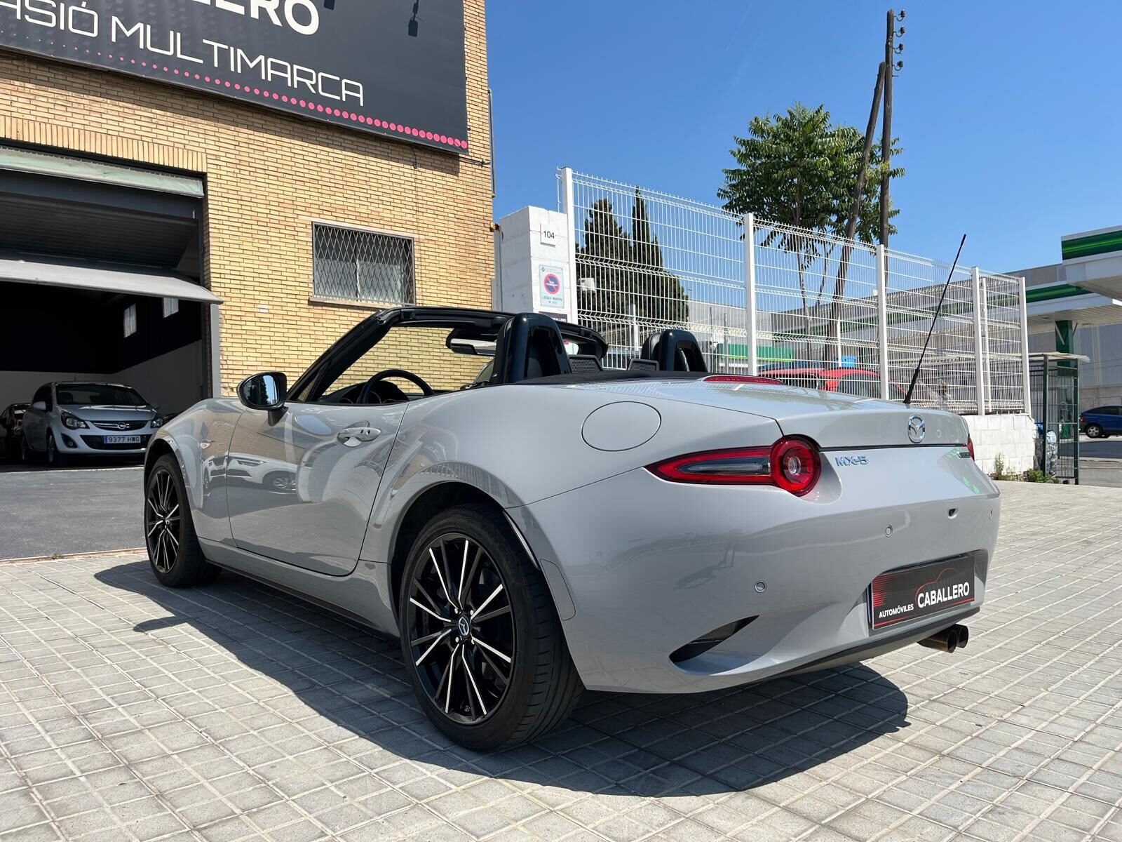 MAZDA MX5 EXCLUSIVE LINE