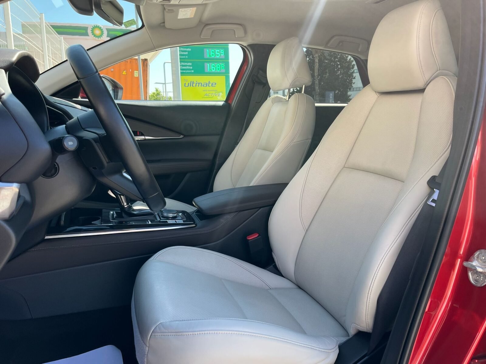 MAZDA CX30 ZENITH WHITE SAFETY