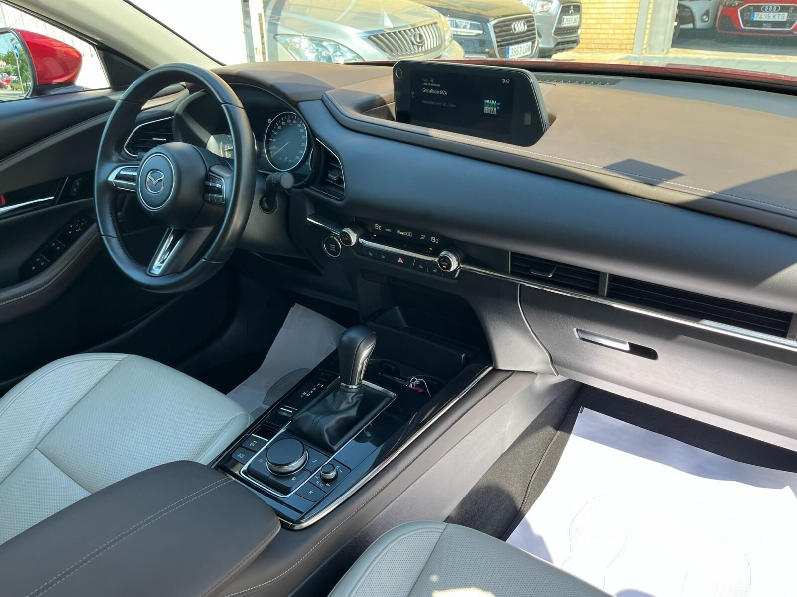 MAZDA CX30 ZENITH WHITE SAFETY