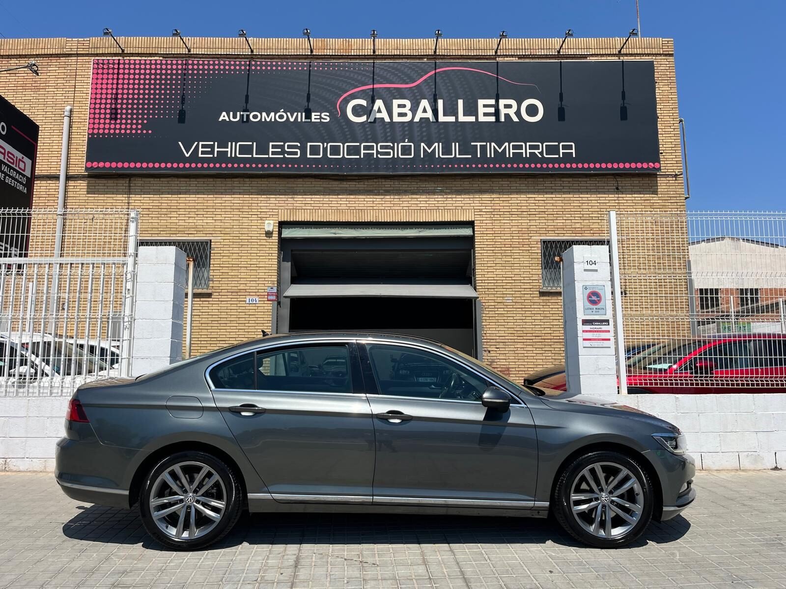 VOLKSWAGEN PASSAT SPORT