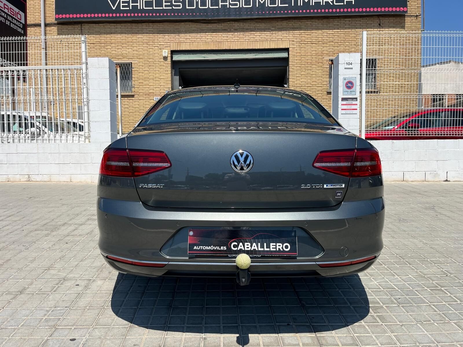 VOLKSWAGEN PASSAT SPORT