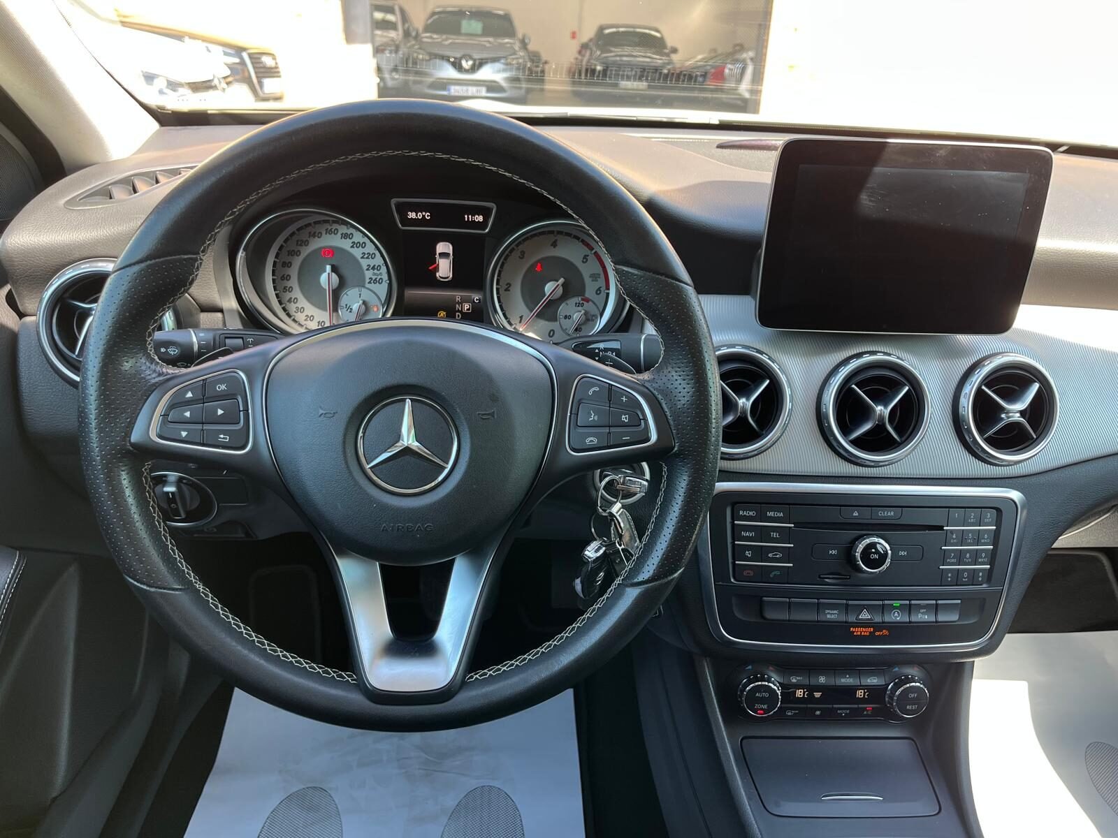 MERCEDES-BENZ GLA Urban 200cdl 7G