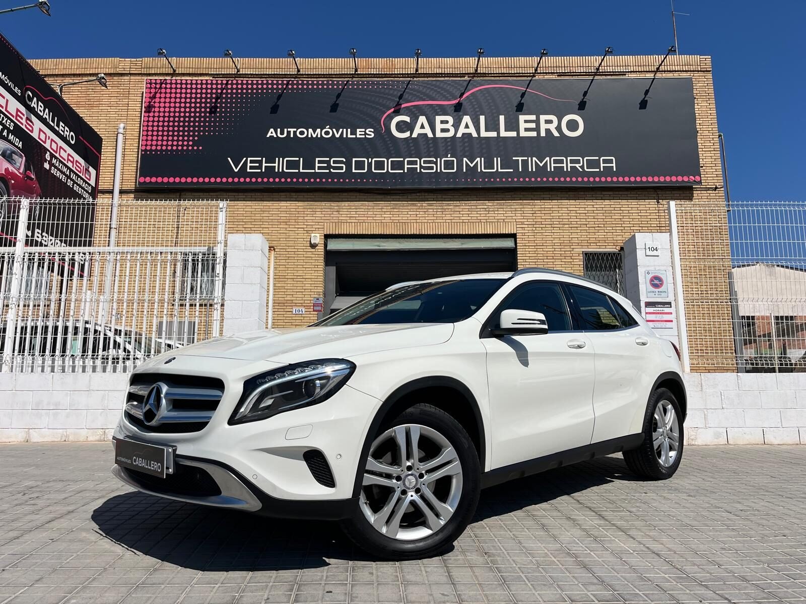 MERCEDES-BENZ GLA Urban 200cdl 7G