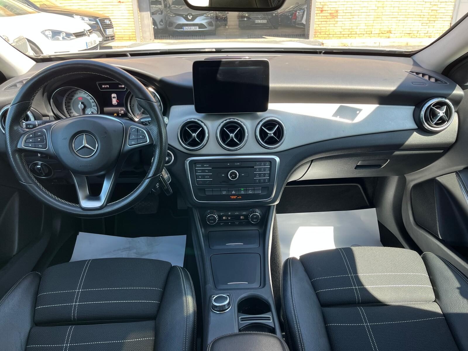 MERCEDES-BENZ GLA Urban 200cdl 7G