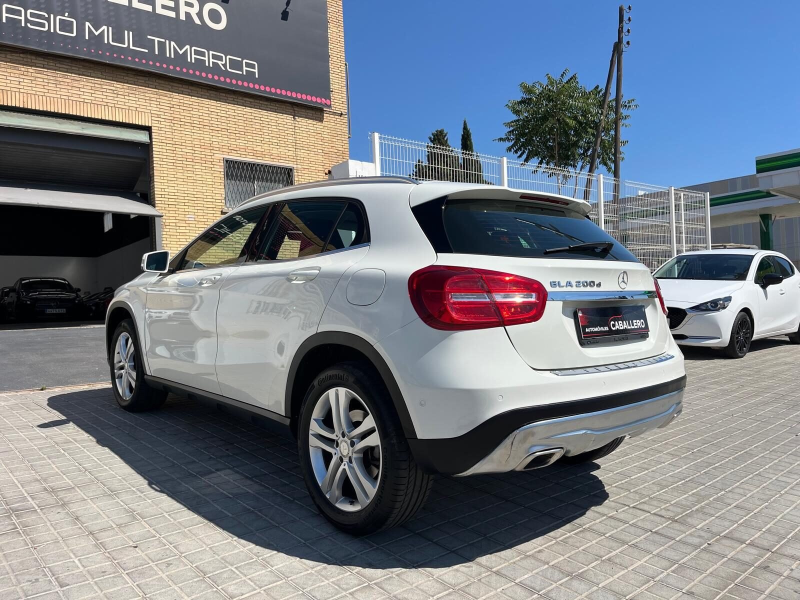 MERCEDES-BENZ GLA Urban 200cdl 7G