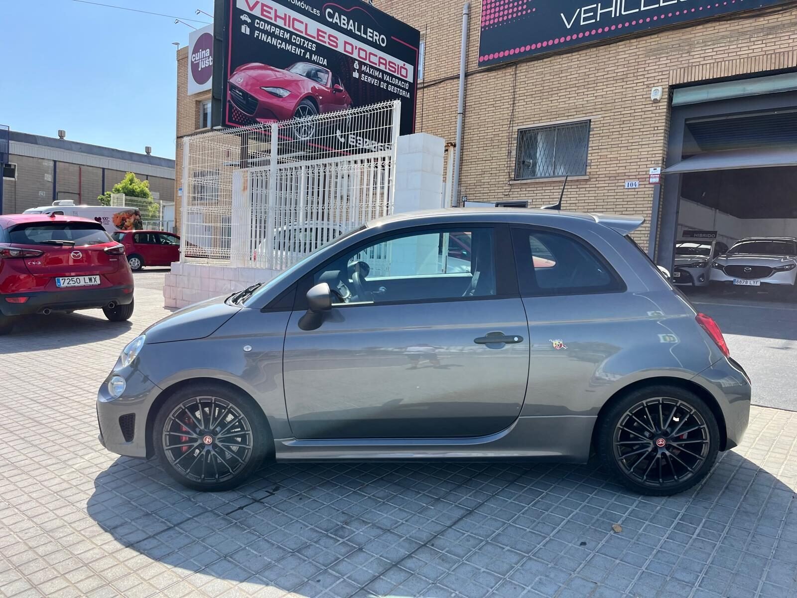ABARTH 695 180CV
