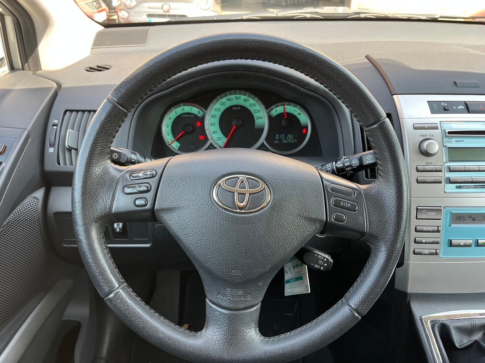 TOYOTA COROLLA VERSO SOL