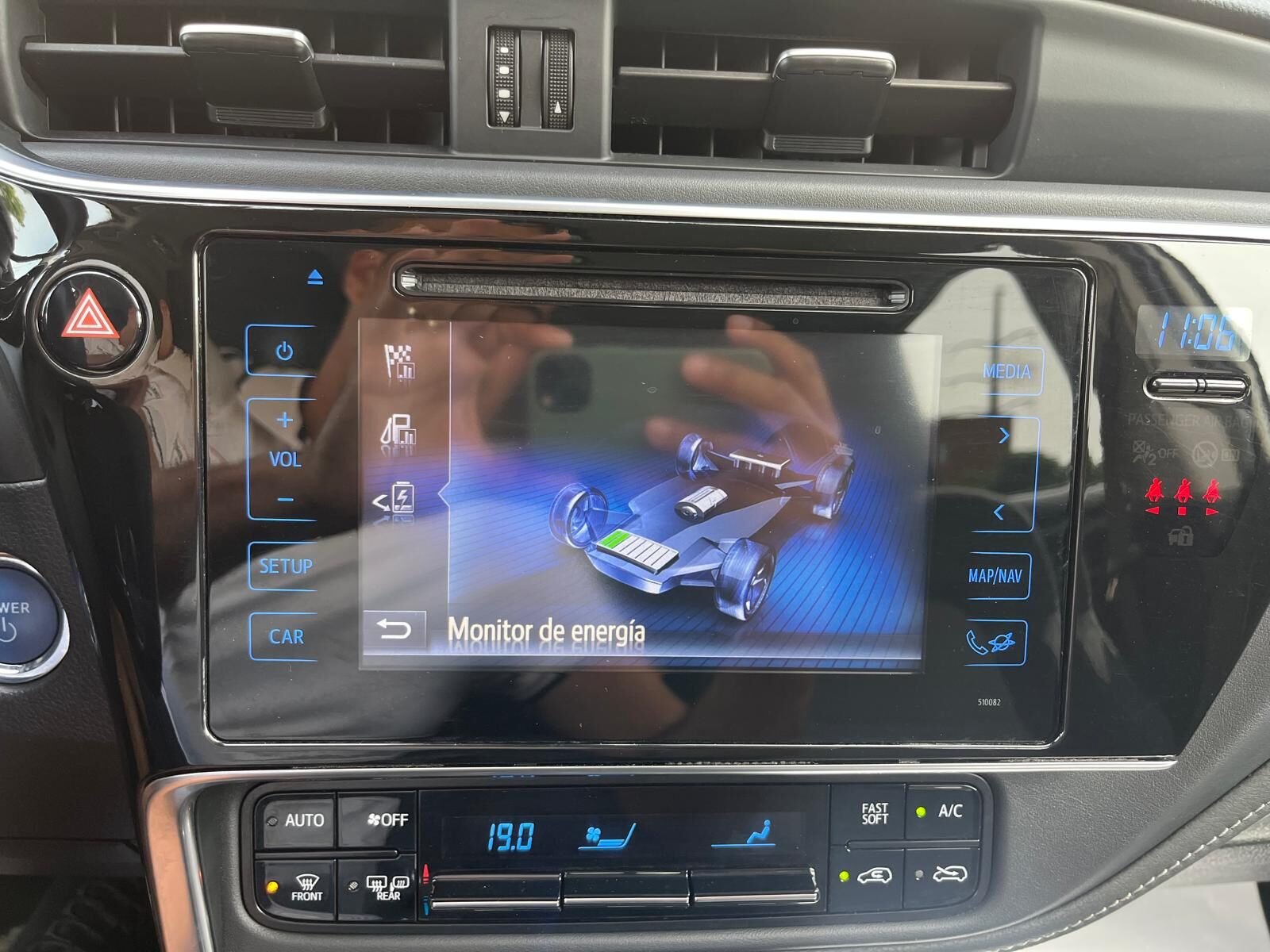 TOYOTA AURIS FEEL EDITION