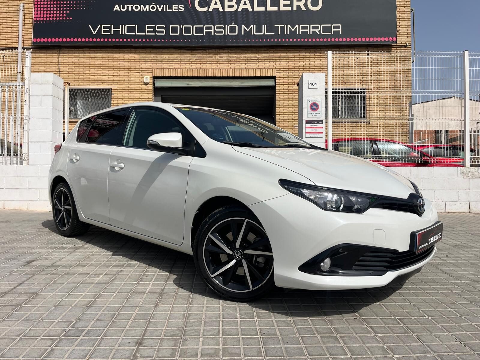 TOYOTA AURIS FEEL EDITION