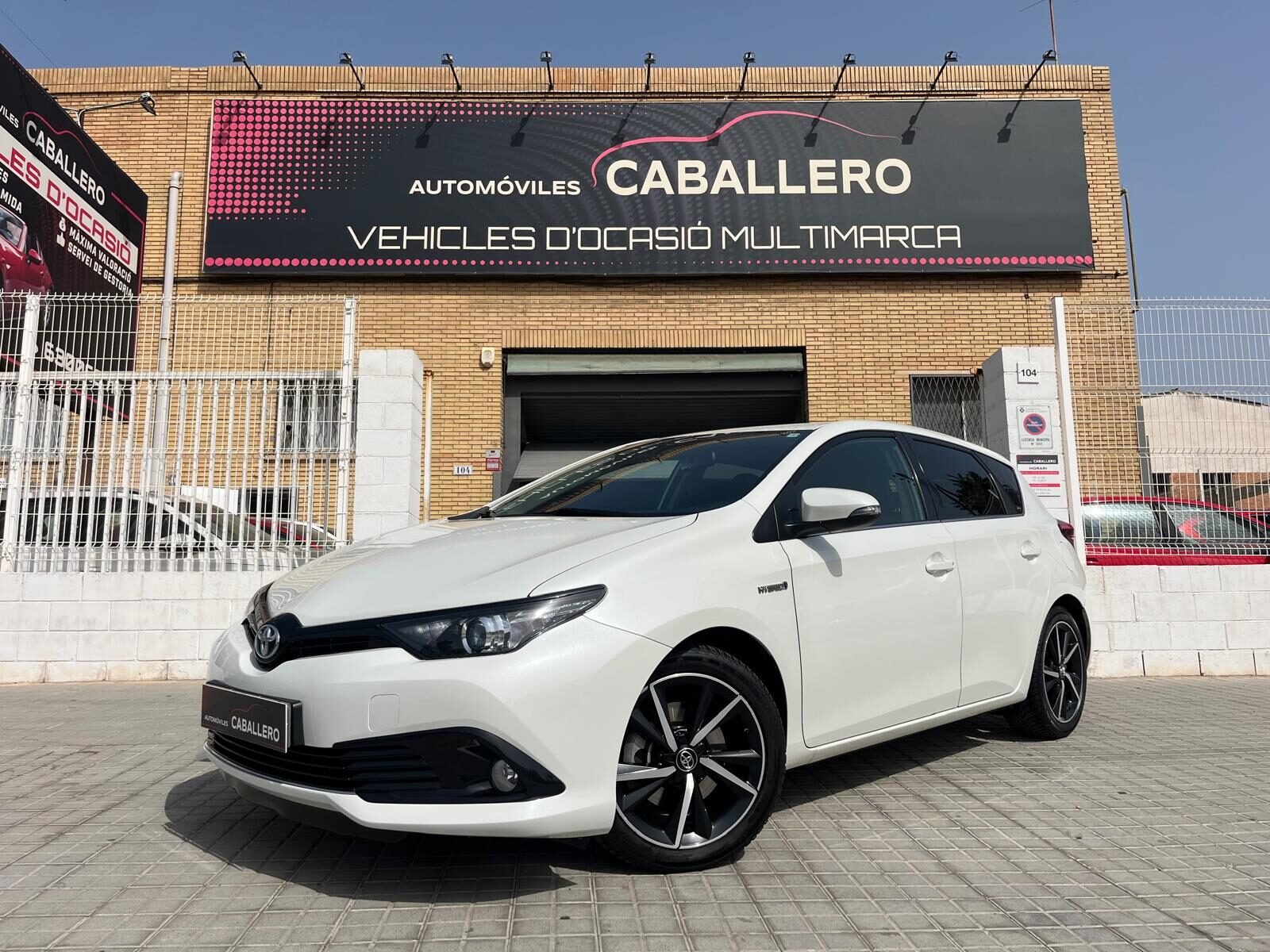 TOYOTA AURIS FEEL EDITION