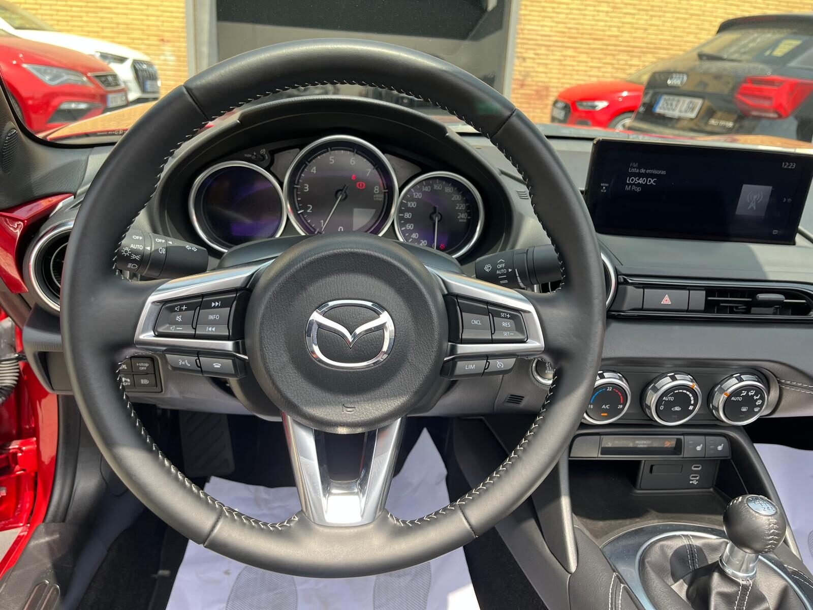 MAZDA MX5 EXCLUSIVELINE