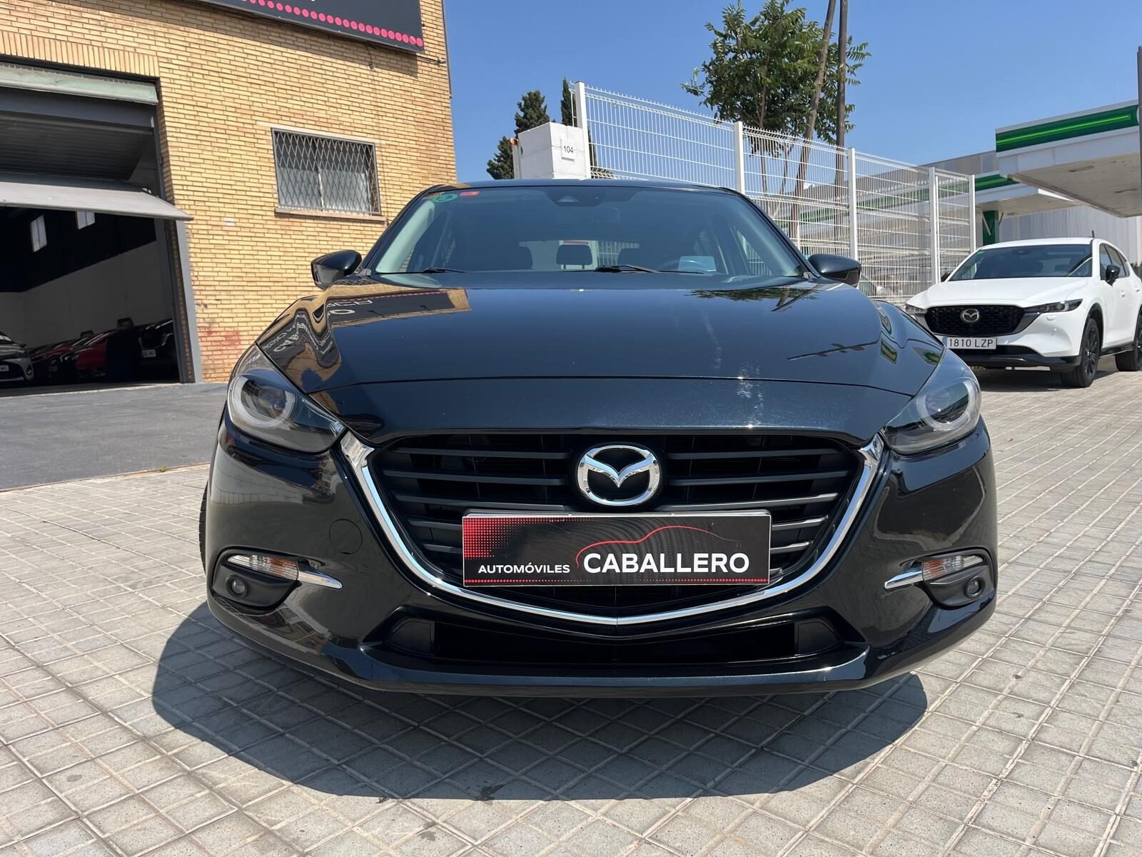 MAZDA 3 BLACK TECH EDITION