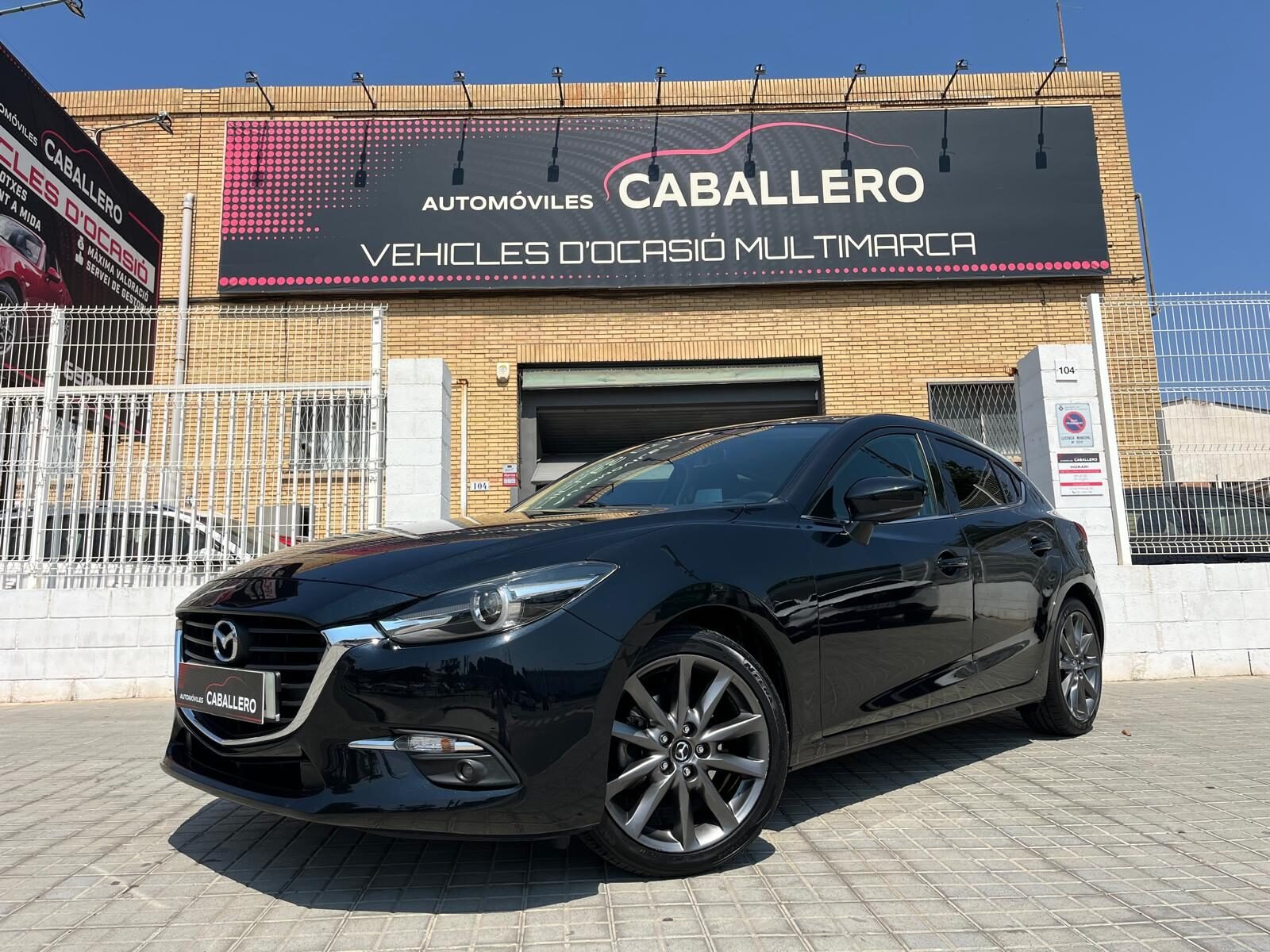 MAZDA 3 BLACK TECH EDITION