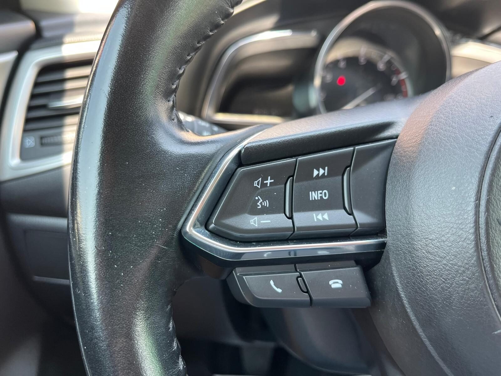 MAZDA 3 BLACK TECH EDITION