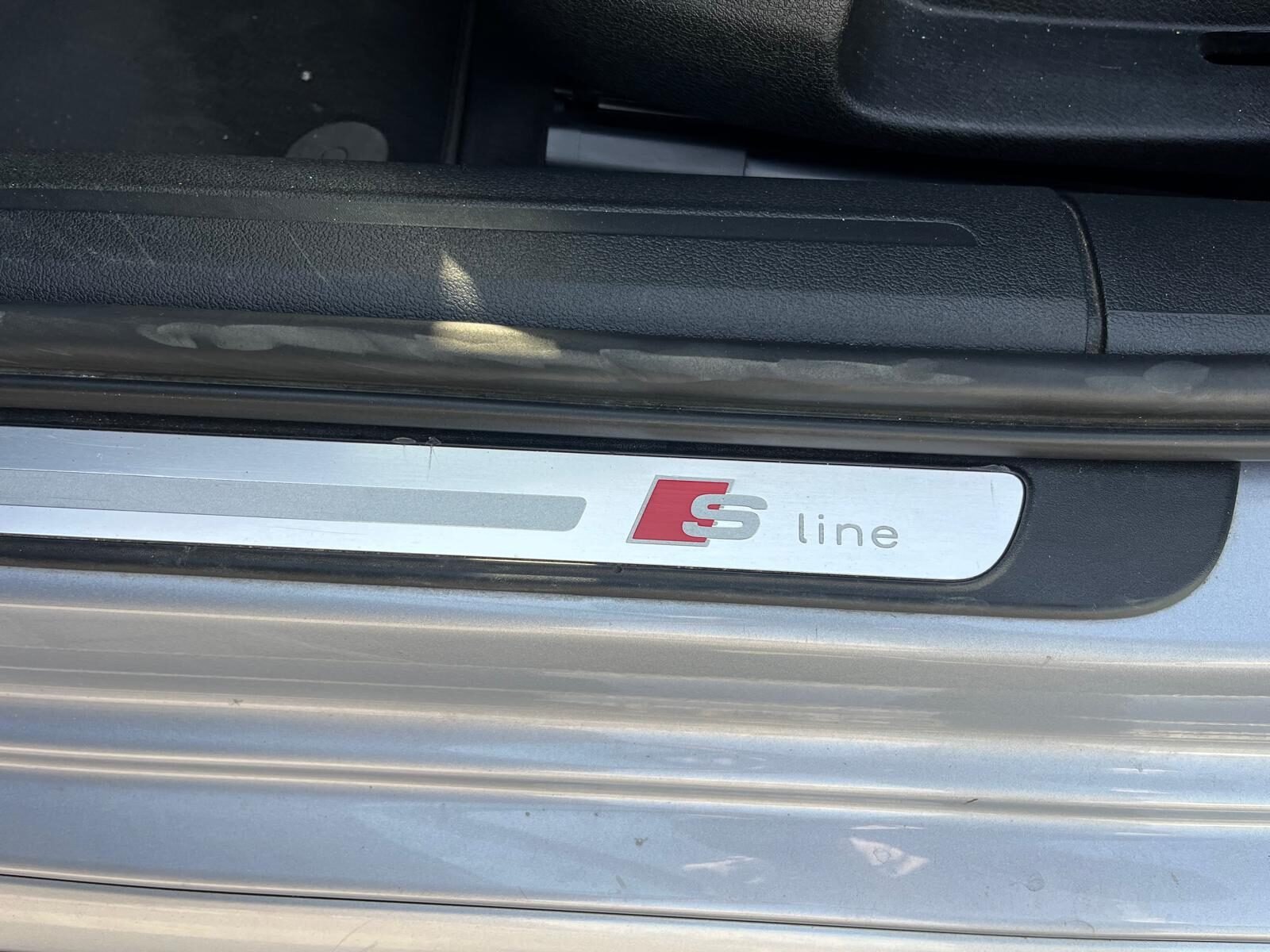 AUDI A4 SLINE