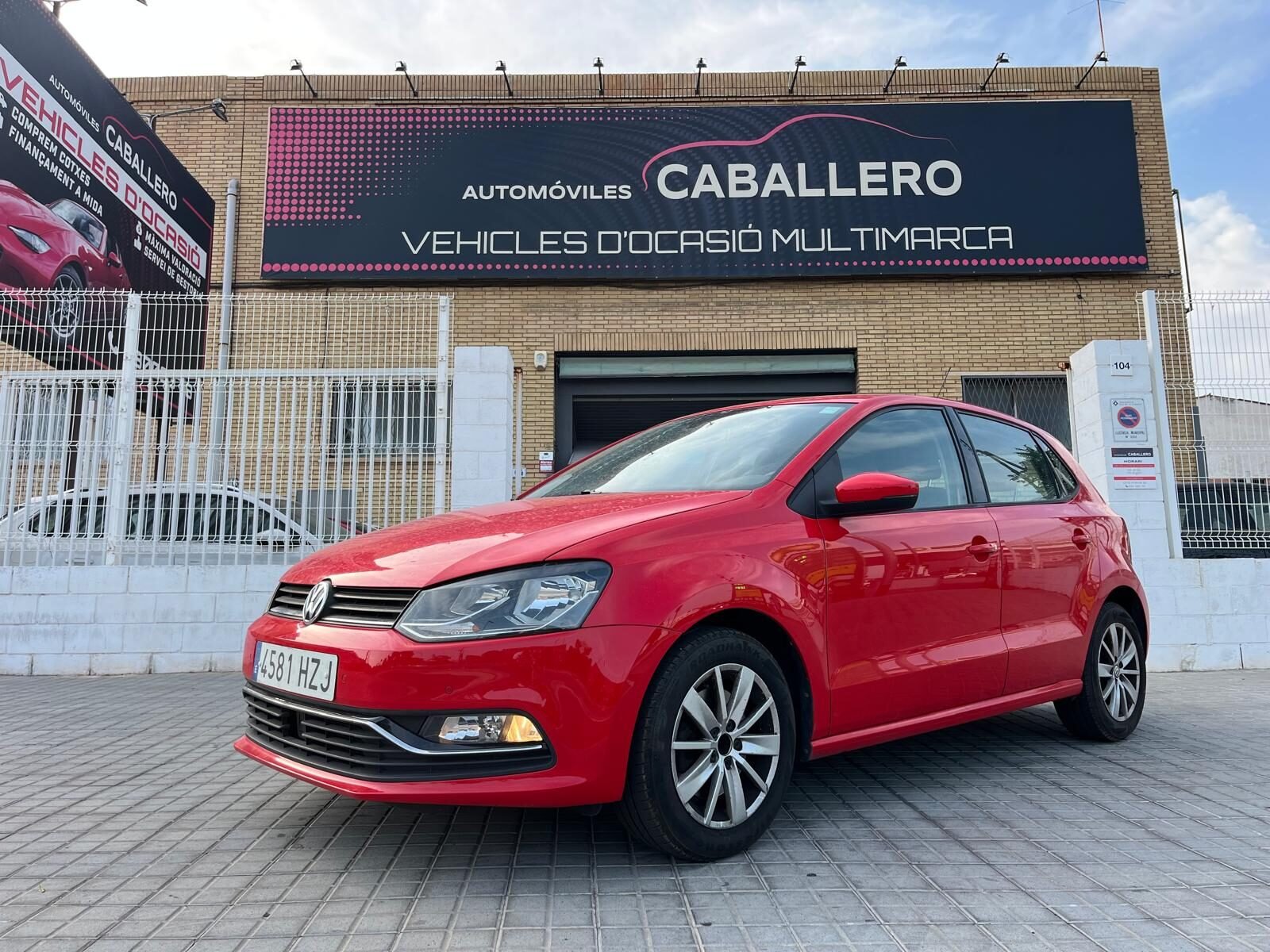 VOLKSWAGEN POLO SPORT