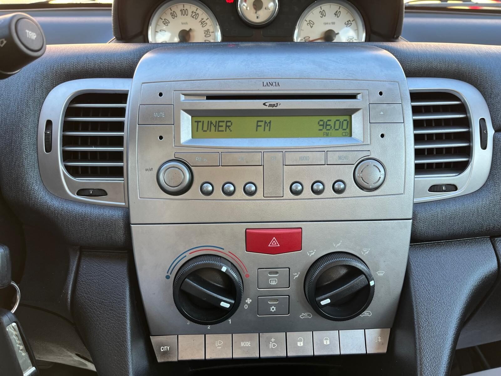 LANCIA YPSILON 1.2