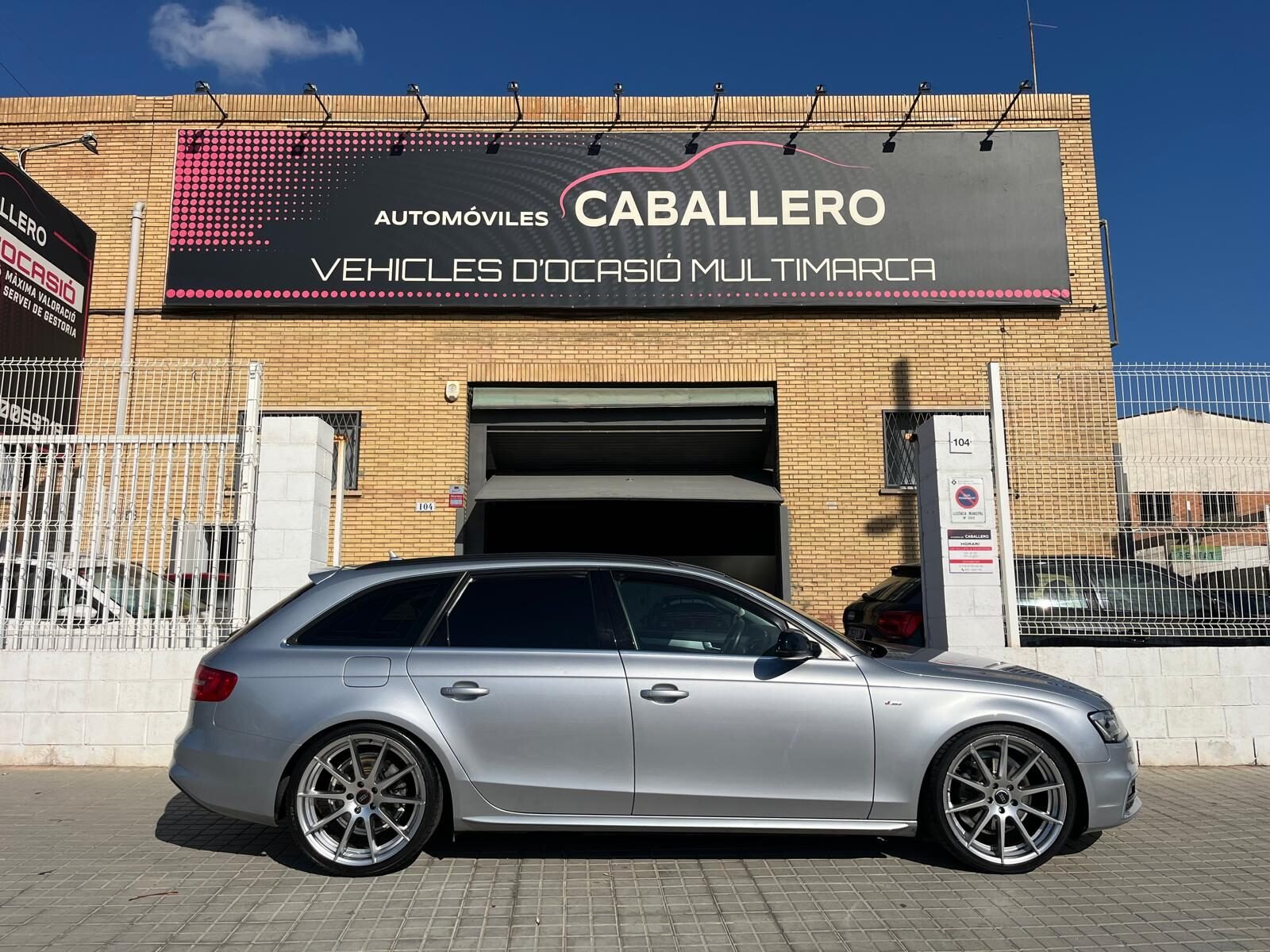 AUDI A4 SLINE