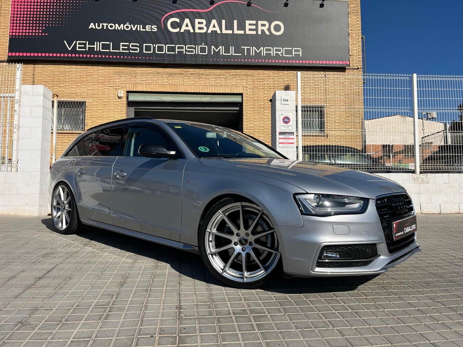 AUDI A4 SLINE