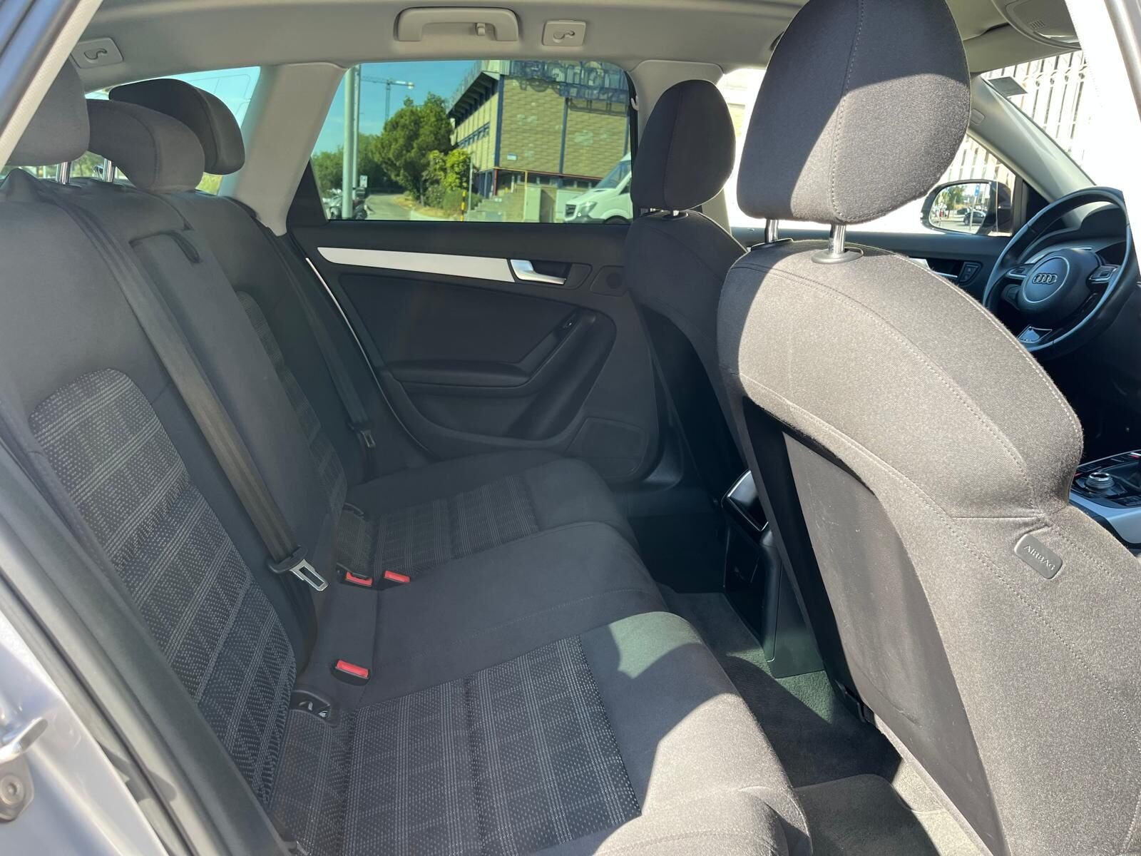 AUDI A4 SLINE