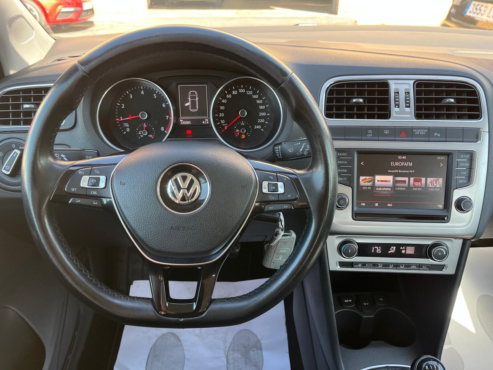 VOLKSWAGEN POLO SPORT