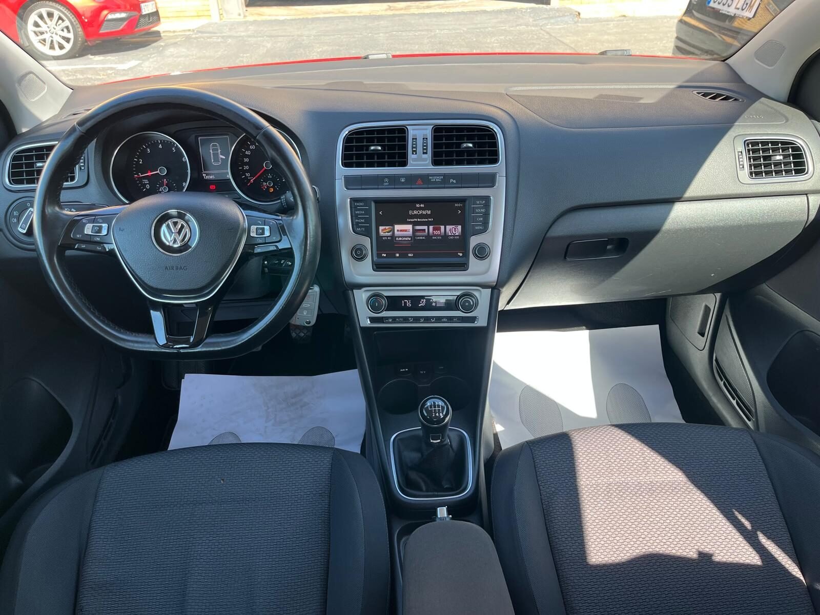 VOLKSWAGEN POLO SPORT