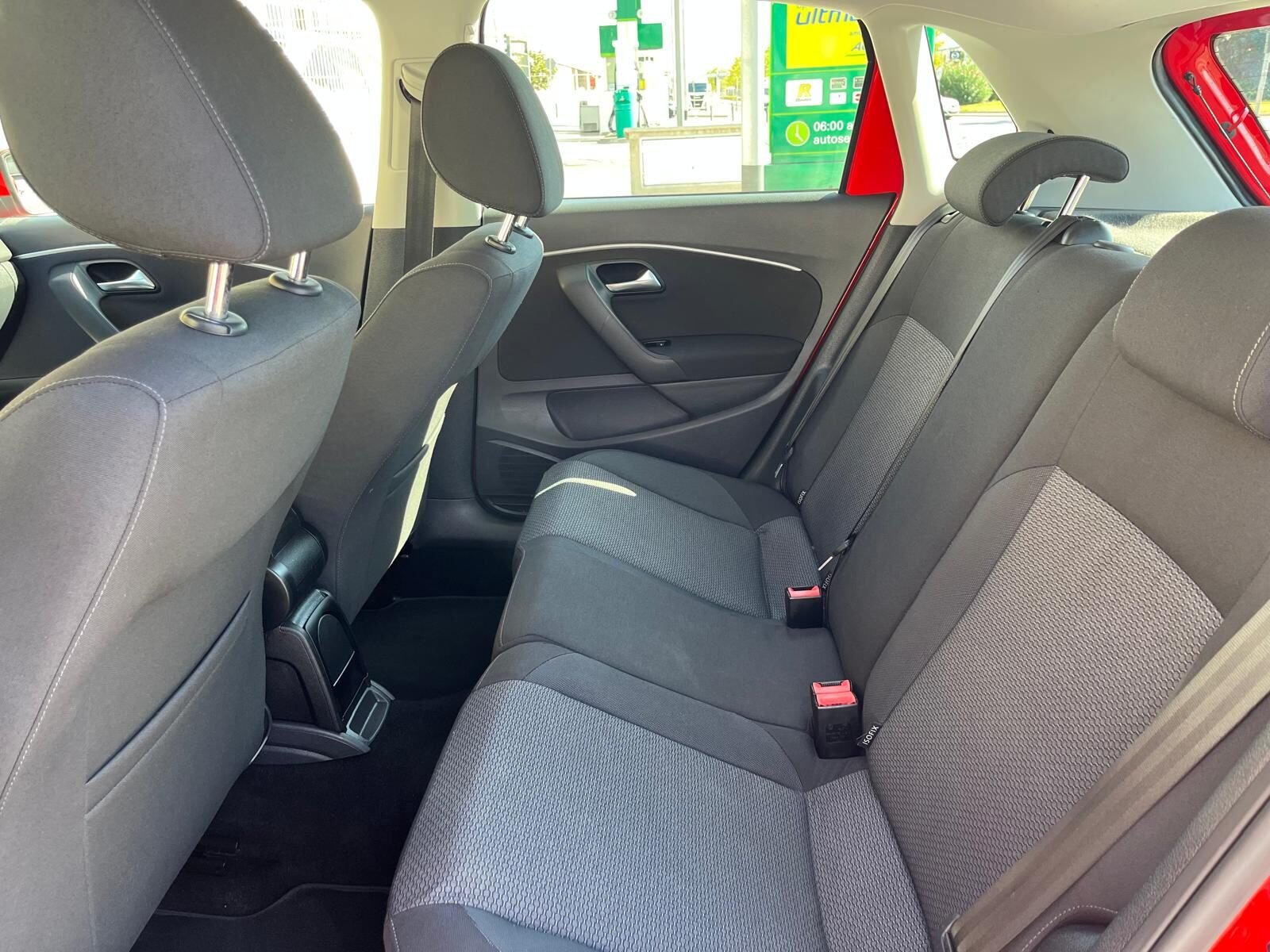 VOLKSWAGEN POLO SPORT