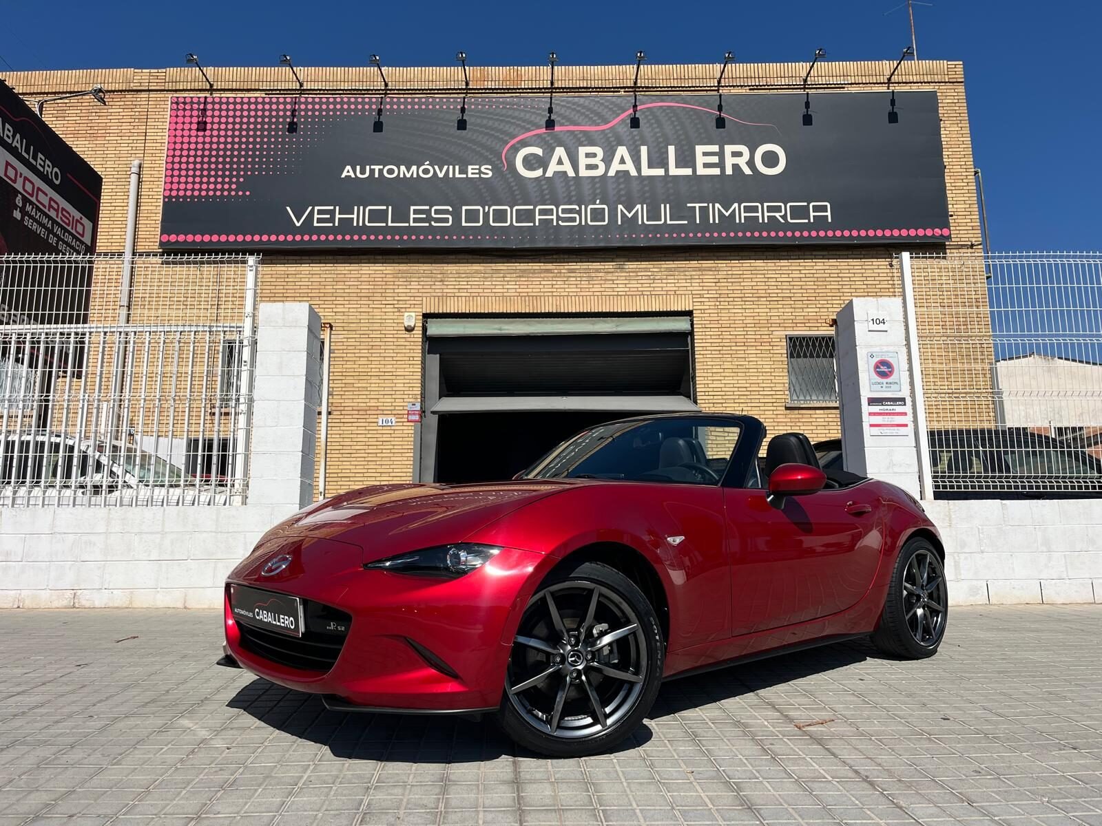 MAZDA MX5 LUXURY