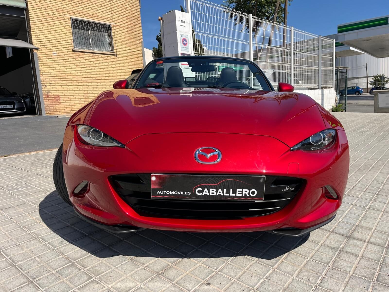 MAZDA MX5 LUXURY