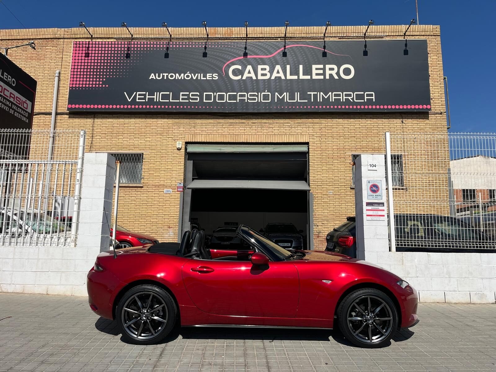MAZDA MX5 LUXURY