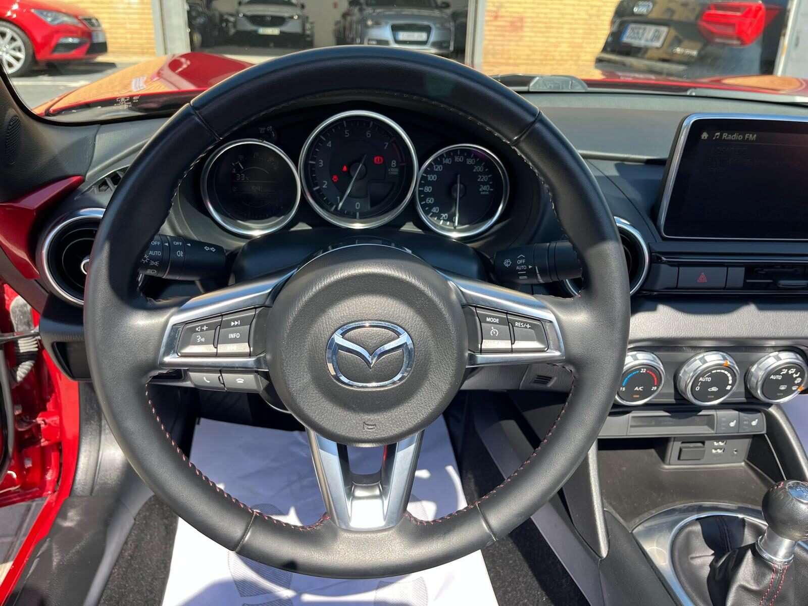 MAZDA MX5 LUXURY