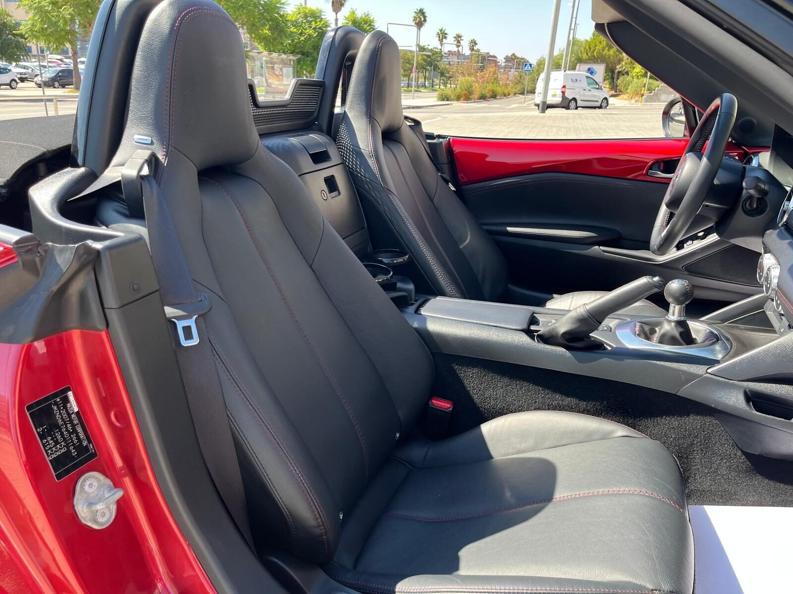 MAZDA MX5 LUXURY