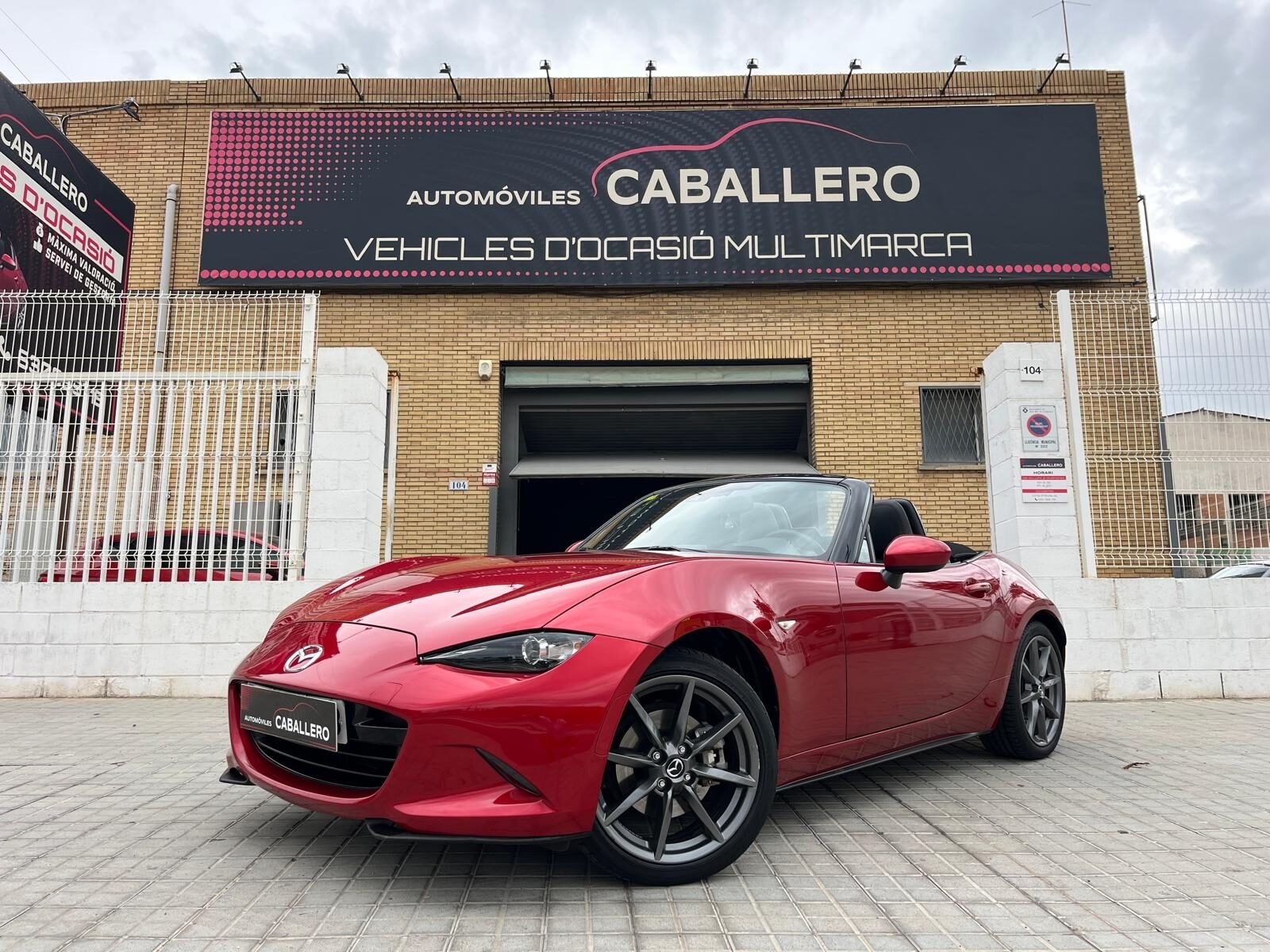 MAZDA MX5 LUXURY