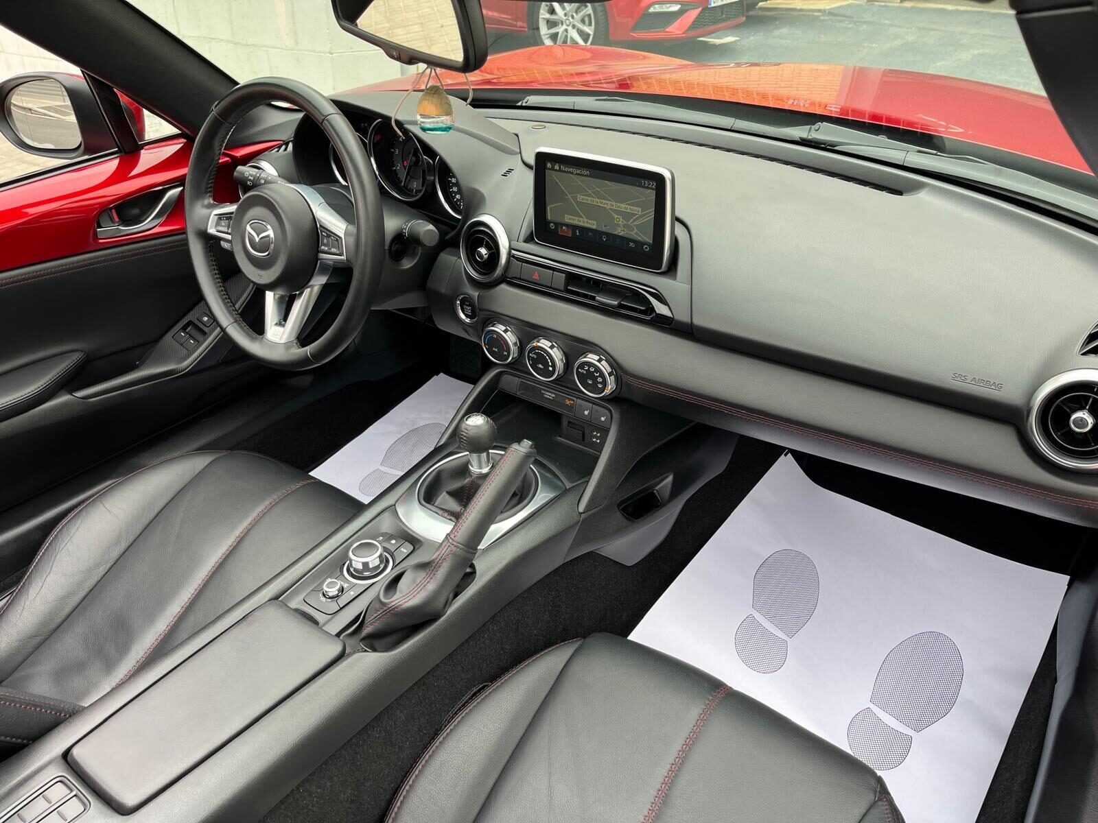 MAZDA MX5 LUXURY