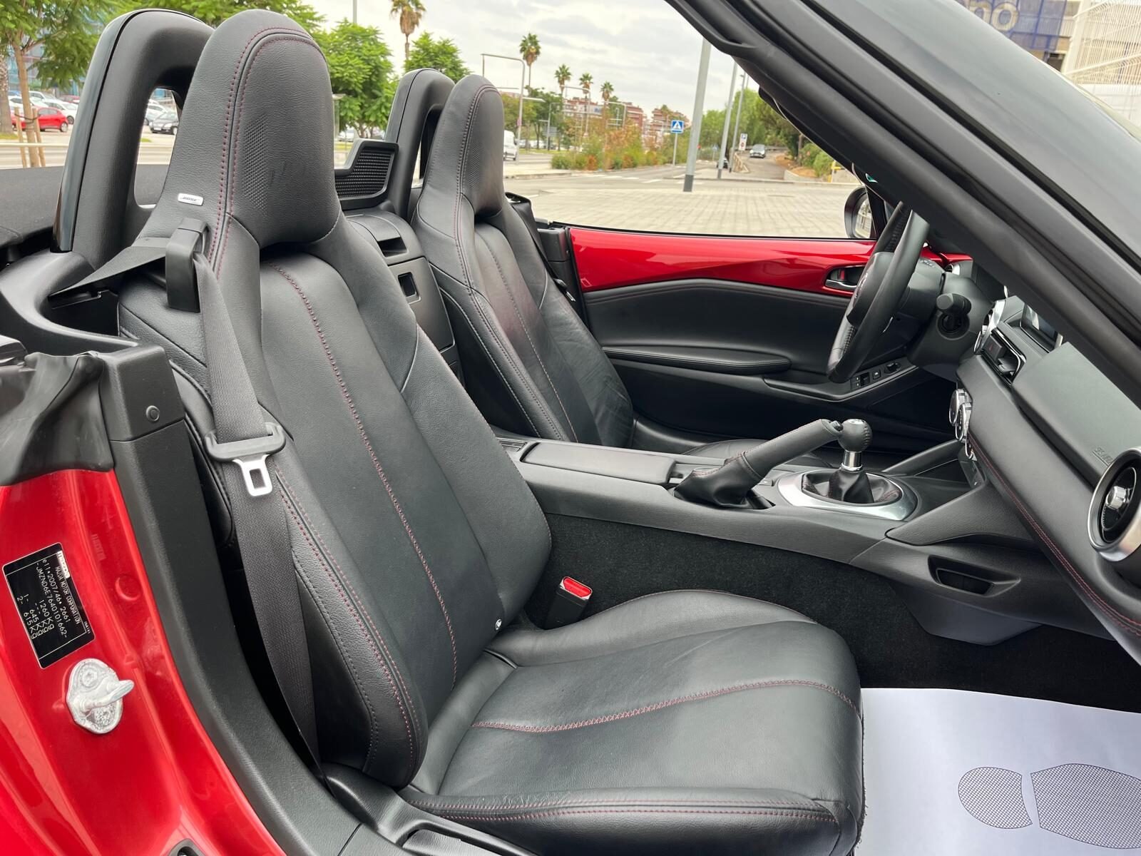 MAZDA MX5 LUXURY