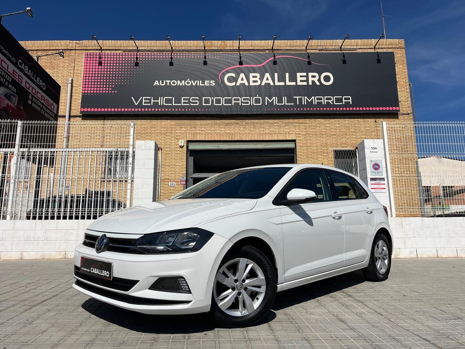 VOLKSWAGEN POLO ADVANCE