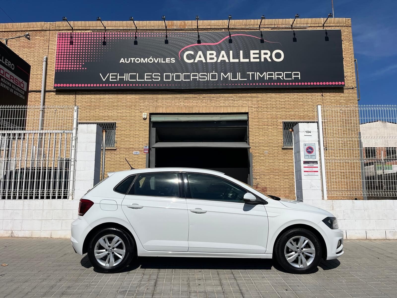 VOLKSWAGEN POLO ADVANCE