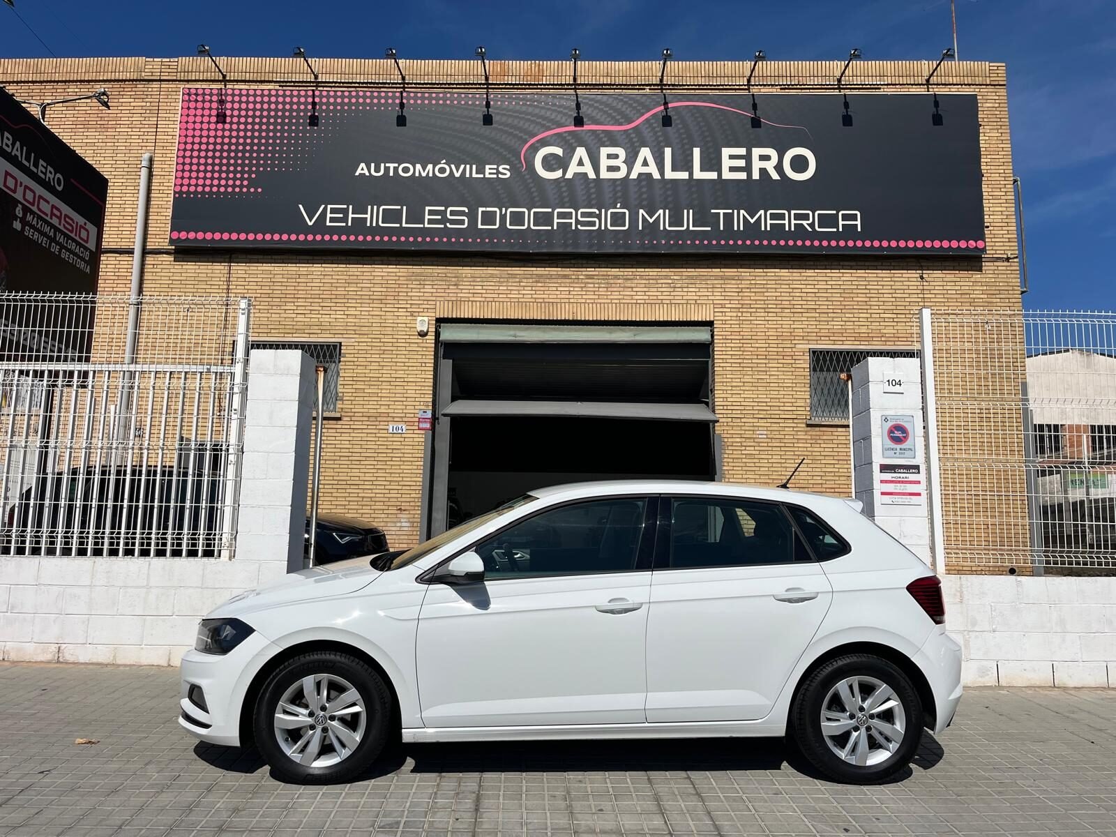 VOLKSWAGEN POLO ADVANCE