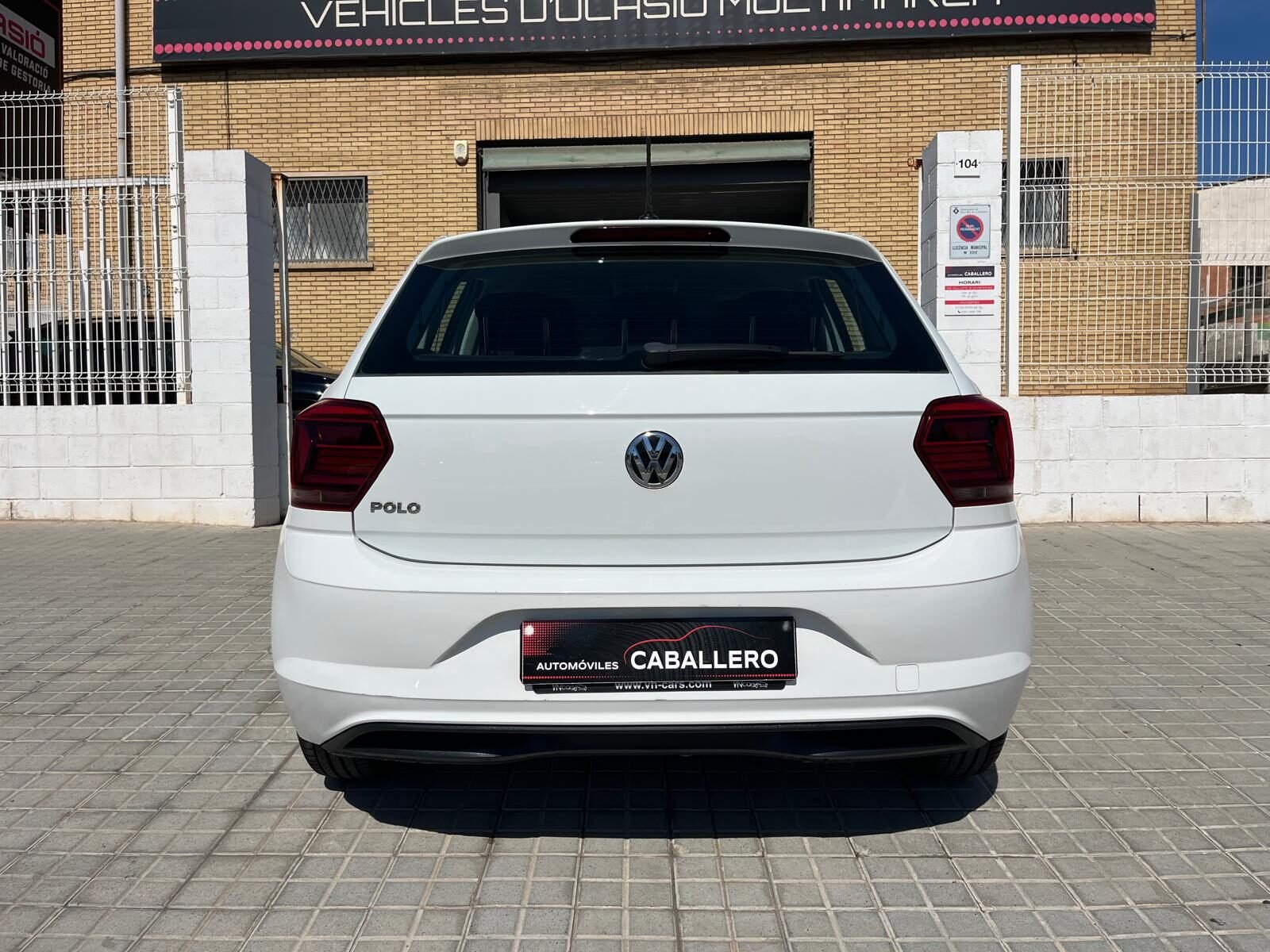 VOLKSWAGEN POLO ADVANCE