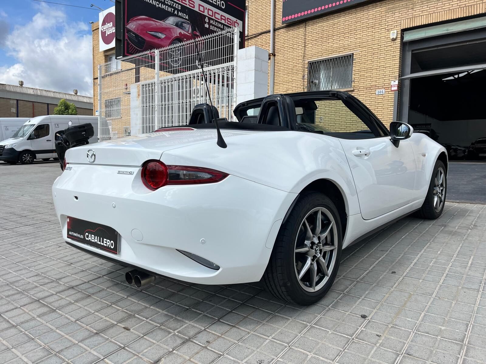 MAZDA MX5 EXCLUSIVE LINE