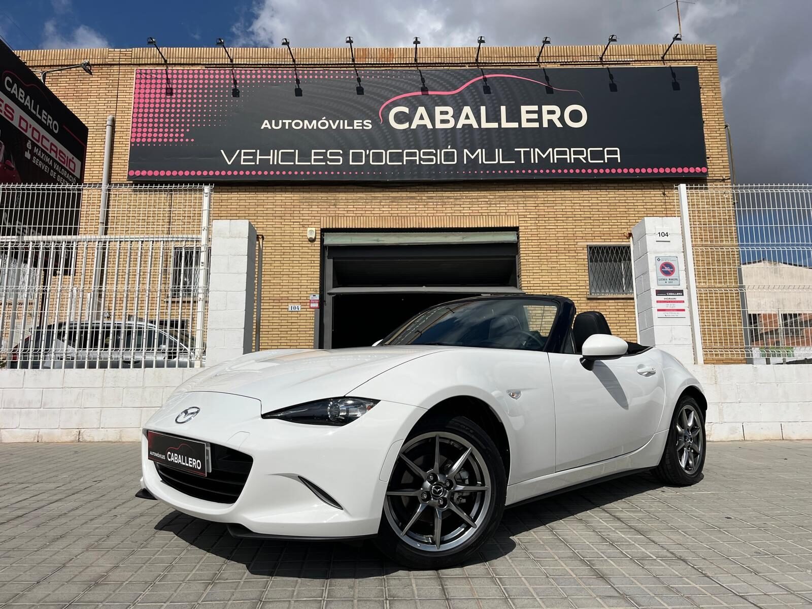 MAZDA MX5 EXCLUSIVE LINE