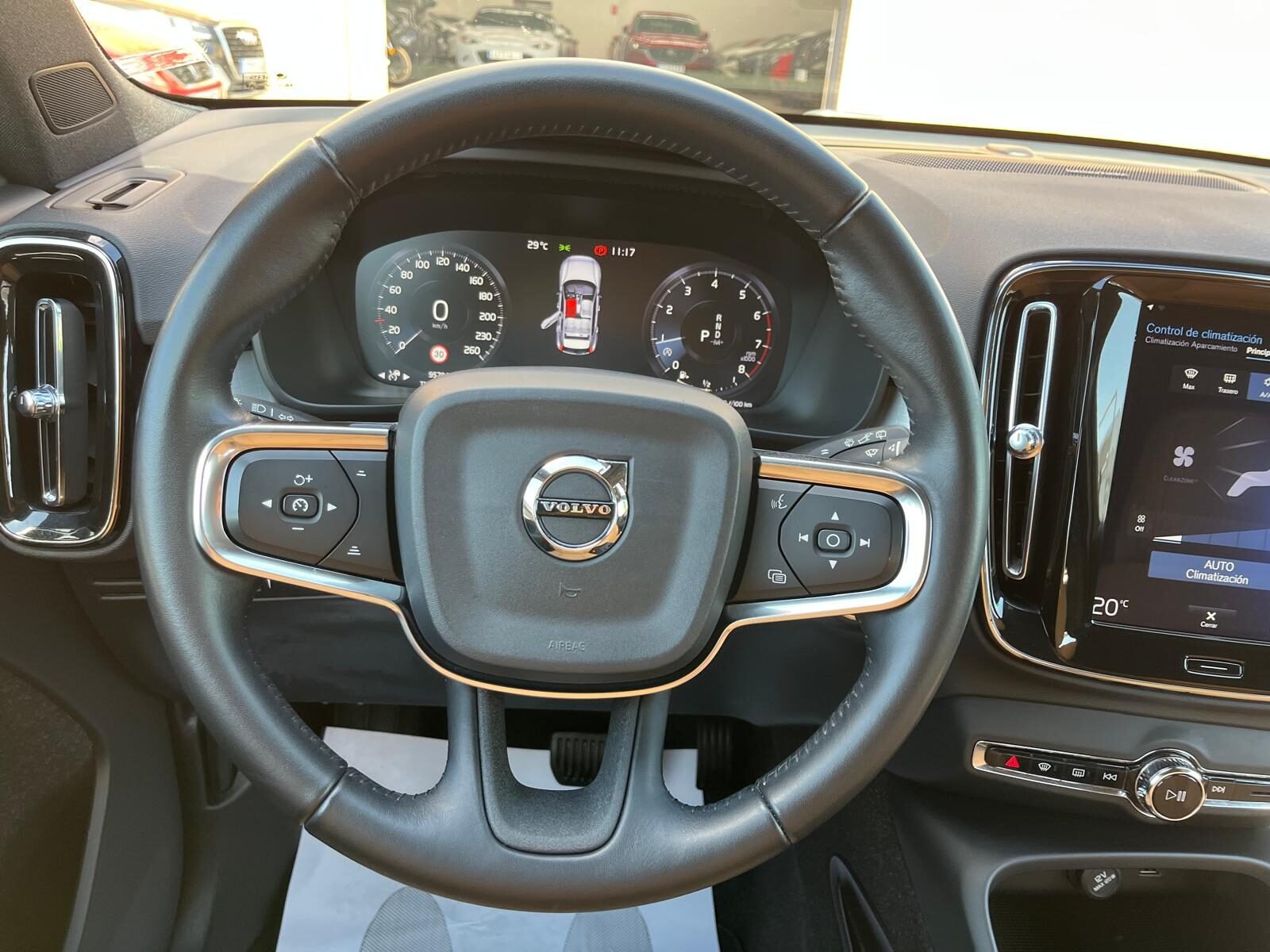 VOLVO MOMENTUM