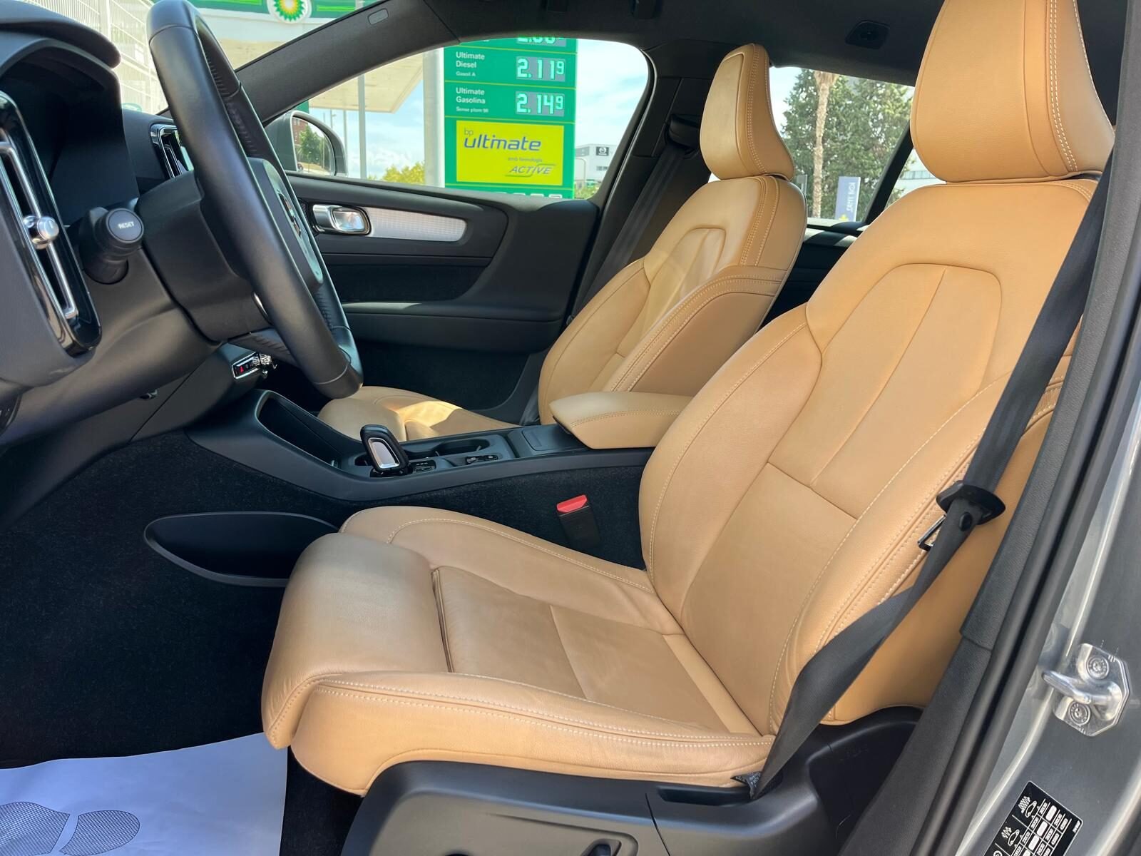 VOLVO MOMENTUM