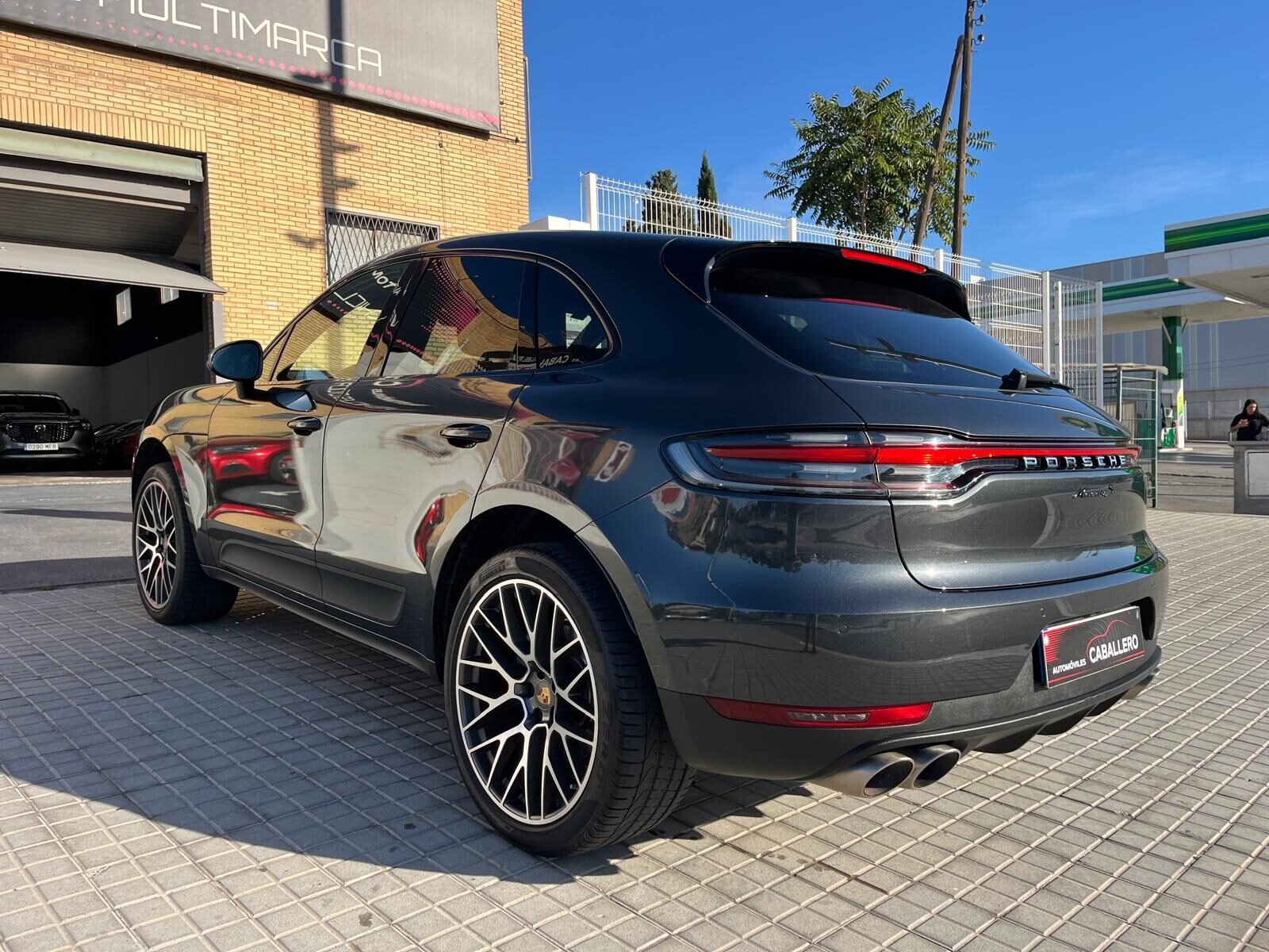 PORSCHE Macan S